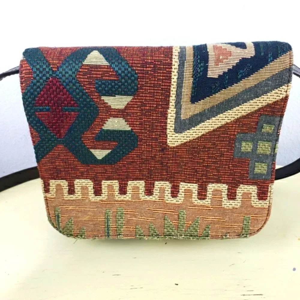 Women's Vintage Arizona Geo Aztec Threaded Nine West.Crossbody - Picture 13 of 16